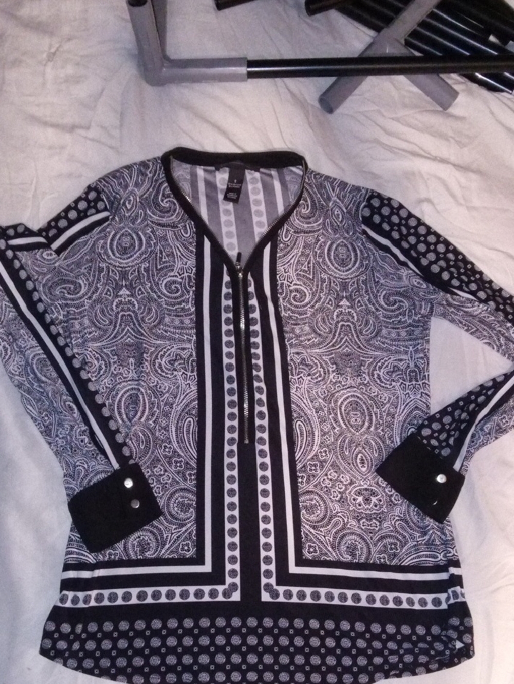 INC International Concepts Black and White Paisley Long Sleeve Zip Top